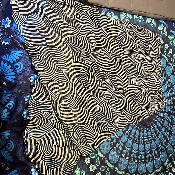 Psycadelic asymmetrical skirt - Picture 6 of 9